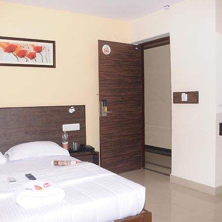 Hotel Orangeinn Omr Perungudi 钦奈 外观 照片