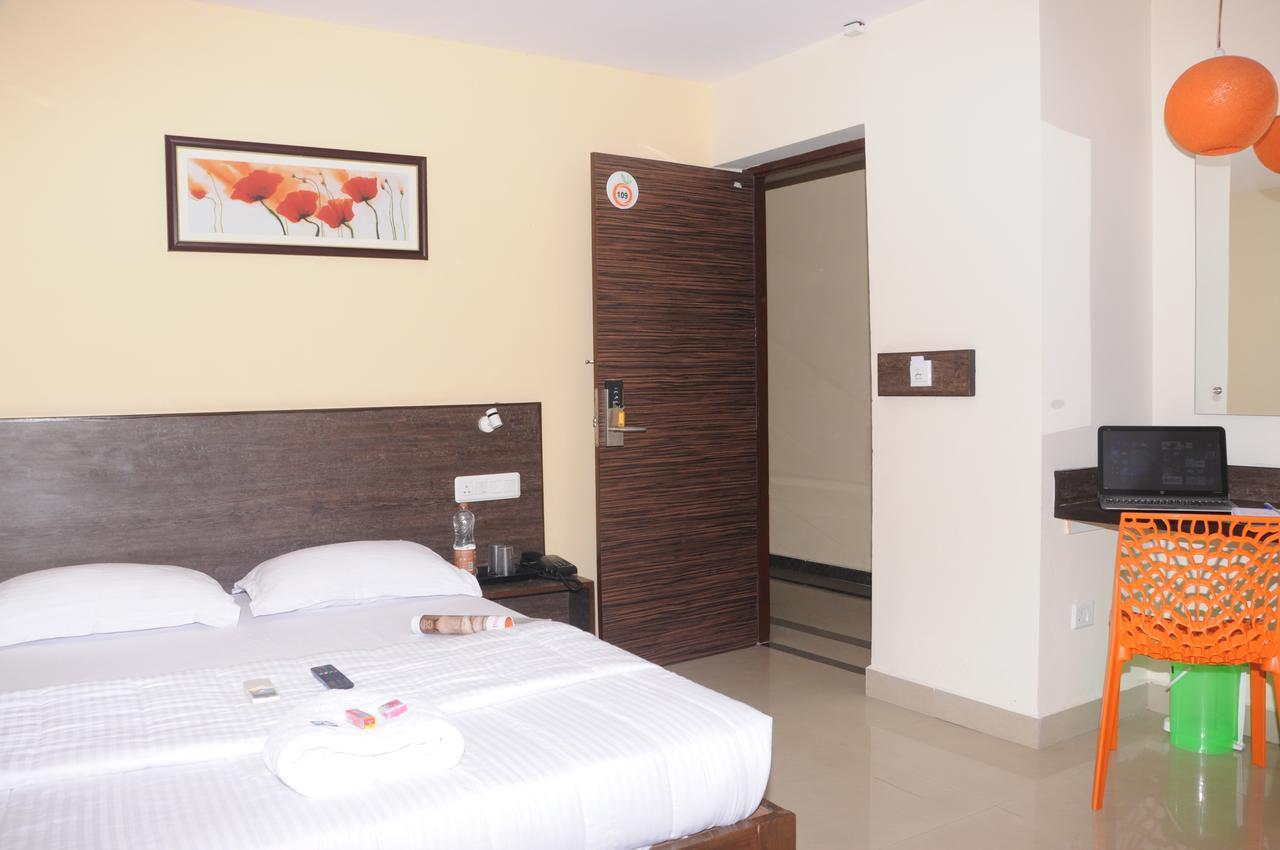 Hotel Orangeinn Omr Perungudi 钦奈 外观 照片