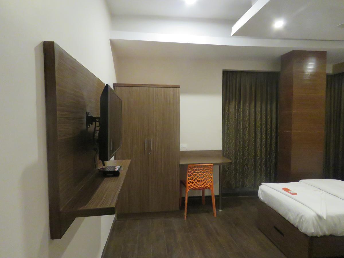 Hotel Orangeinn Omr Perungudi 钦奈 外观 照片